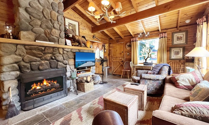 Sunnyside Cabin | Barrick Cabin - 2 bedroom, 1 bath - large deck