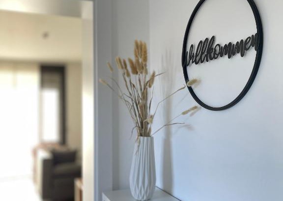 Winterscheiderbroel Apartment | Barrierefreie Ferienwohnung in Winterscheid nahe Köln Bonn bis 4 Personen mit Netflix und mehr