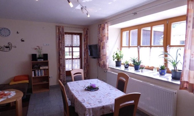 Chamerau Apartment | Barrierefreie Wohnung (55 qm) im Erdgeschoss für 1-2 Personen