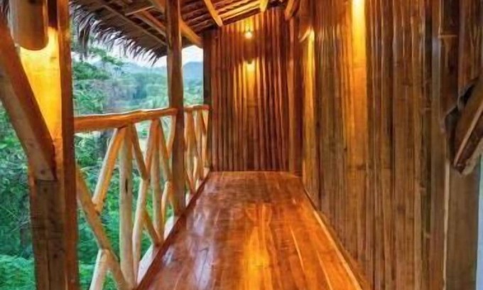El Nido Villa | Barya Lang Villa with Jeepney Bedroom, Near Town & Lio Beach, Starlink WiFi!