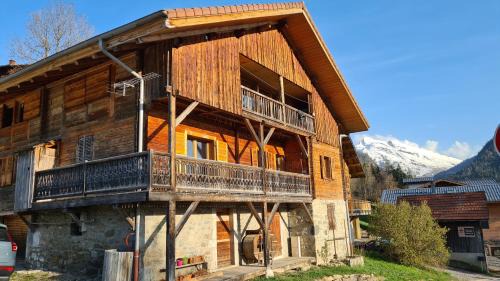 Saint-Jean-de-Sixt Apartment | Bas de chalet au coeur des Aravis, entre lac et montagne