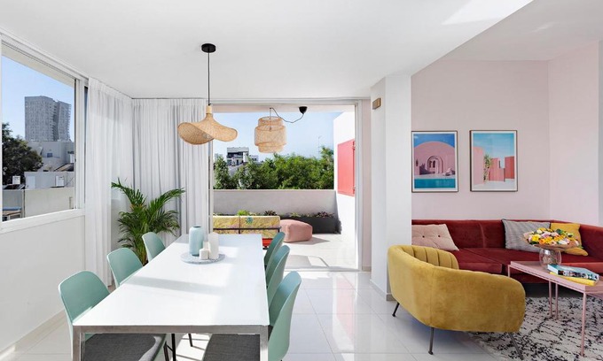 Old North Apartment | Basel Penthouse - Roof Top Apartment
