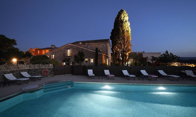 Roussillon Bed & Breakfast | Bastide Des Demoiselles