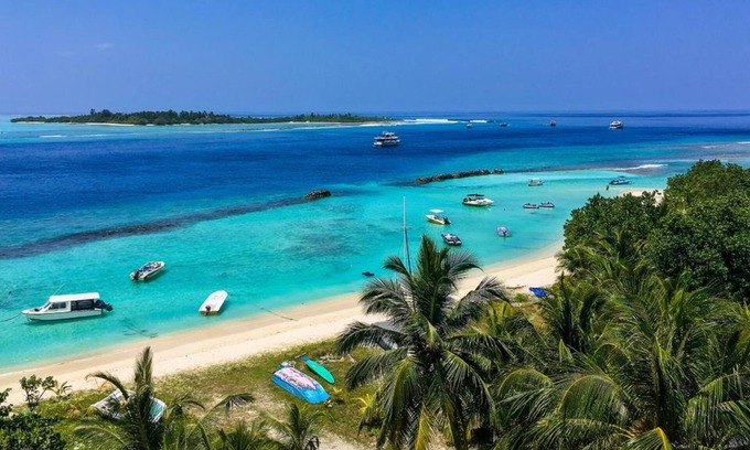 Thulusdhoo Island House | Batuta Maldives Inn