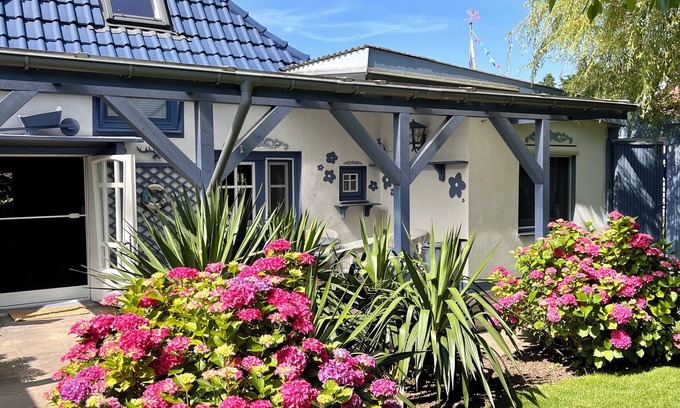 Kaiser-Wilhelm-Koog House | Bauernkate mit Großem Garten an der Nordsee