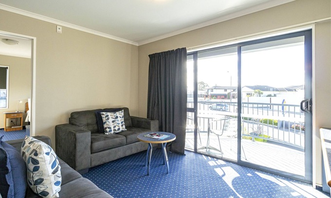 Timaru Hotel | Bay City Motor Lodge