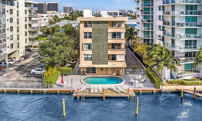 Bay Harbor Islands Apartment | Bay Harbor Sunset nApt 5A