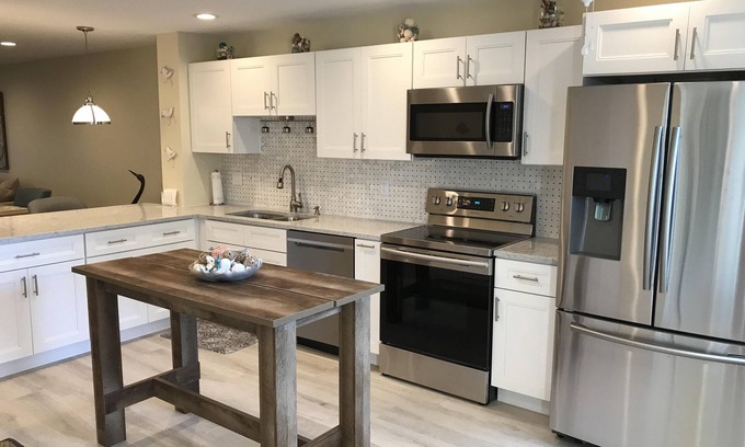 Siesta Key Condo | Bay to Beach Condo with a Cabana Full of Beach gear.