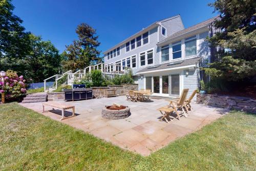 Eastham House | Bayfront Dreaming