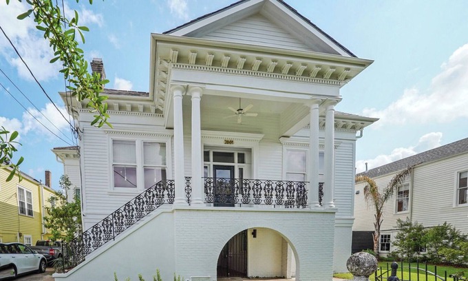 Esplanade Ridge Apartment | Bayou St. John Bungalow