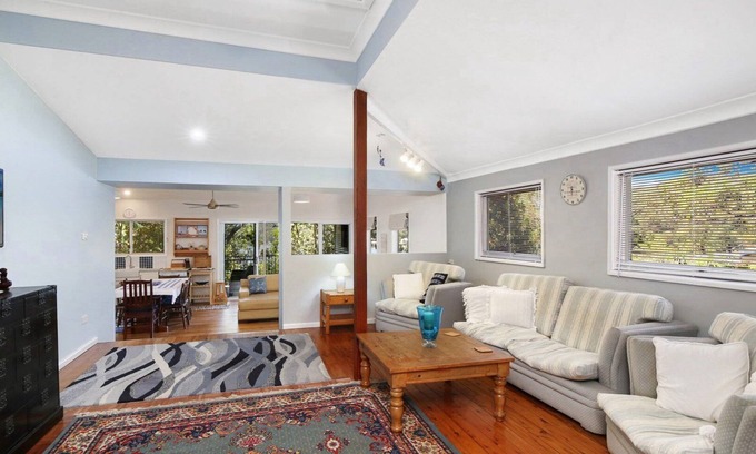 Hardys Bay House | Bayside Bliss | Water Views & WIFI