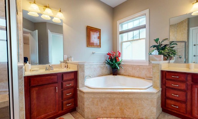 The Commons House | Bayside Resort - 36234 Sunflower