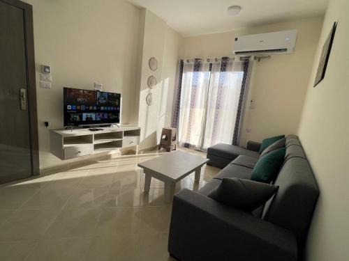 Sakkala Apartment | Bayt Hassan S18 - Fabulous Roof top 1 bedroom apartment