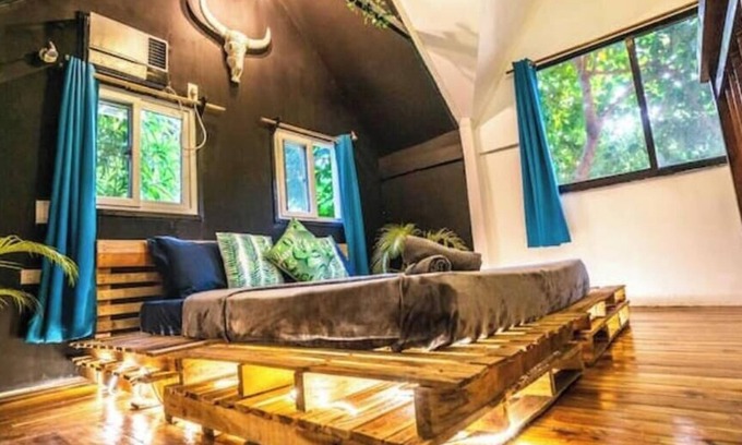 El Nido Villa | Bayview Apartment with Balcony
