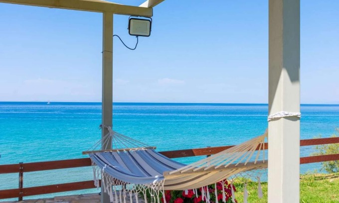 Amoudi Apartment | baywatch apartment double 105