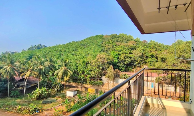 Hampankatta Apartment | Be where the good life is
