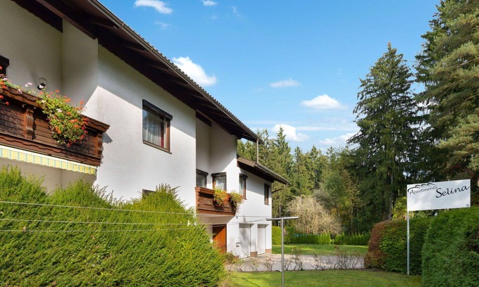 Unterburg am Klopeiner See Apartment | Beautiful apartment for 4 guests with WIFI, TV and balcony