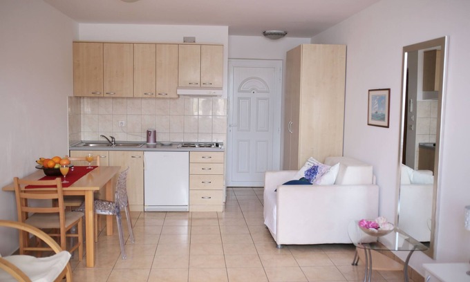 Posedarje Apartment | Beach Apartement - Studio Apartement - 2 Persons