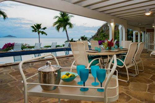 Spanish Town Villa | BEACH DREAMS
