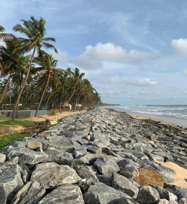 Tonse West House | BEACH faceing rooms with private beach