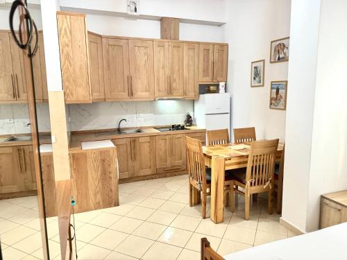 Golem Apartment | Beach Family House & Free Parking Golem, Durres