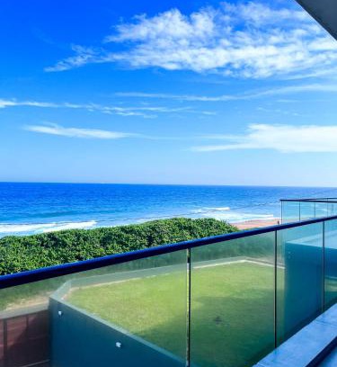 La Mercy Villa | Beach Front House - Back Up Power & Water
