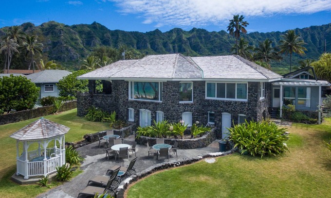 Waimanalo Beach House | Beach Front Waimanalo - Licensed Rental: #1990/NUC-1689 - White Sand Beach!