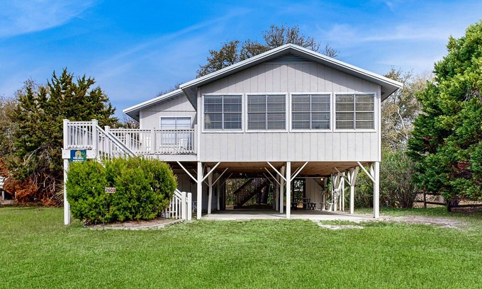 Edisto Island House | Beach home with huge lawn, open deck, covered patio & grill