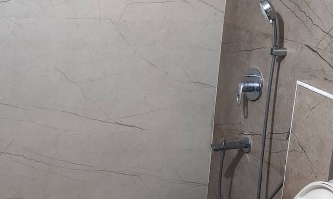 Visakhapatnam Apartment | Beach Homestay 202nn