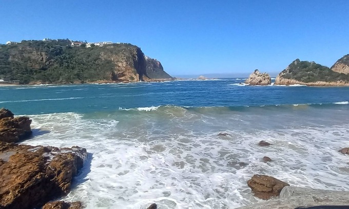 Knysna House | Beach house 120m from Coney Beach, Knysna Heads South Africa
