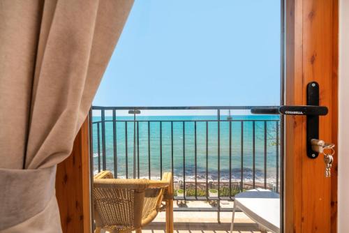 Ancient Side Hotel | Beach House Hotel