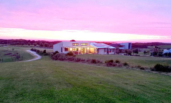 Cape Paterson House | Beach house in award-winning Eco Village surrounded by stunning beaches.nn