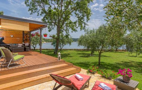 Pomer House | Beach House IVE, romantic getaway with jacuzzi, pool and olive grove charm, Pomer - Istria