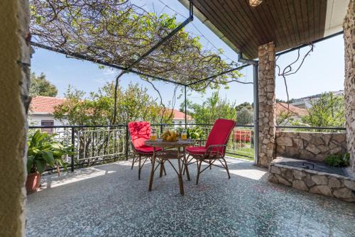Slatine House | Beach House Lana