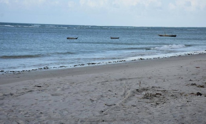 Dar es Salaam Bed & Breakfast | BEACH HOUSE