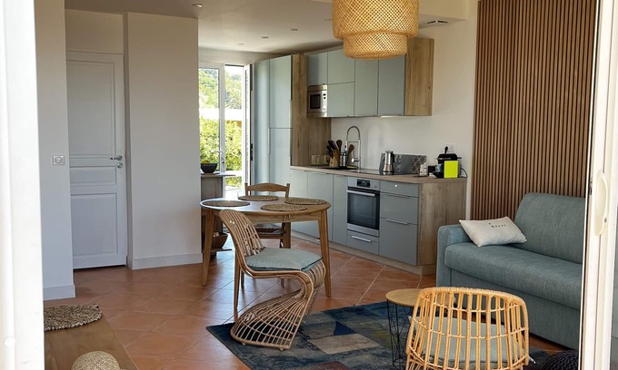 Toulon - Hyeres House | beach house with garden, direct waterfront access