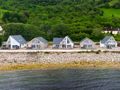 Kentallen Villa | Beach Houses with Hot Tubs