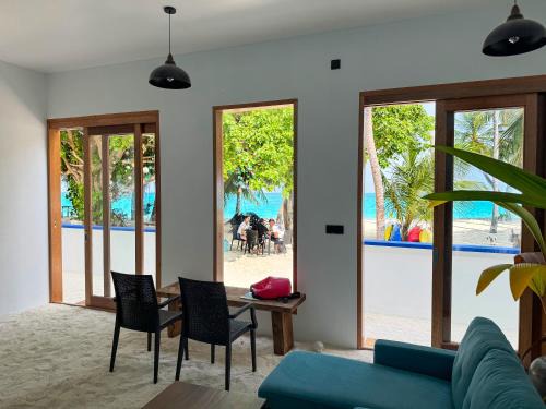 Vashafaru House | Beach Inn Vashafaru
