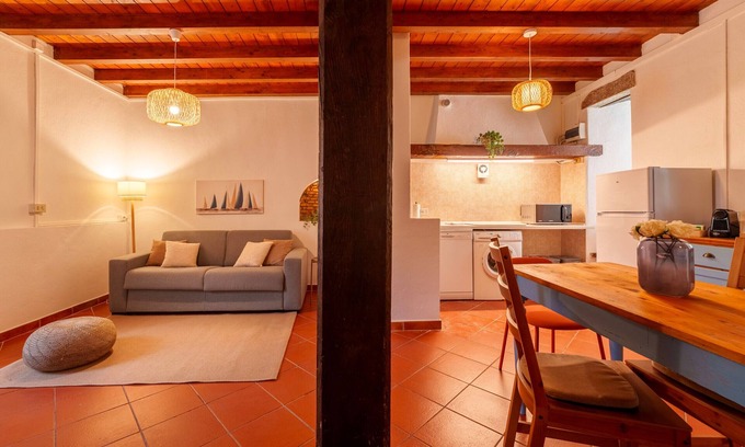 Bellagio Apartment | Beach Lake Bellagio by Wonderful Italy