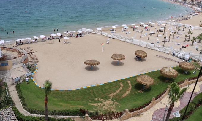 Al-Muntazah Apartment | Beach Luxury Mamoura Private Beach