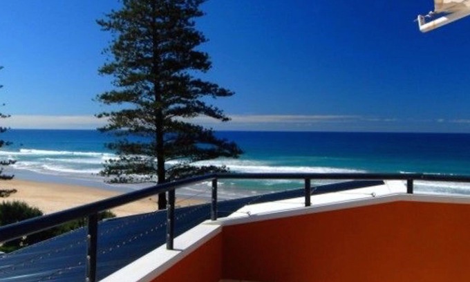 Coolum Beach Hotel | Beach Retreat Coolum