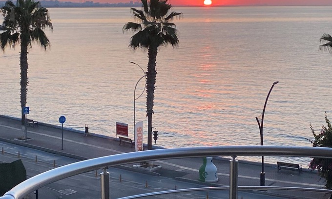 Mezetli Apartment | Beach Side Luxes Apartmant