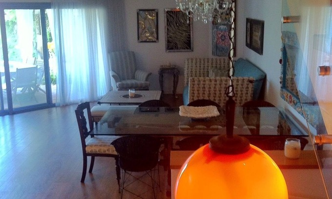 Tel Aviv Promenade Cottage | Beach spacious cottage