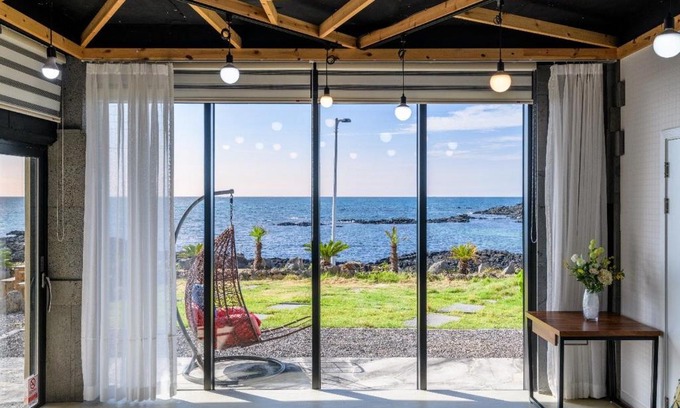 Jocheon House | Beach Sunset