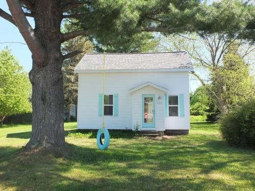 Frankfort House | Beach Town Escape - Newly-remodeled & Gorgeous!