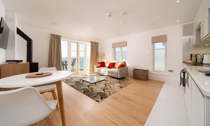 Lynmouth Apartment | Beach View, one bedroom luxury apartment in Lynmouth