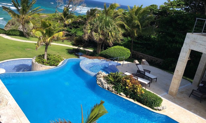 Cabrera Villa | Beach Villa
