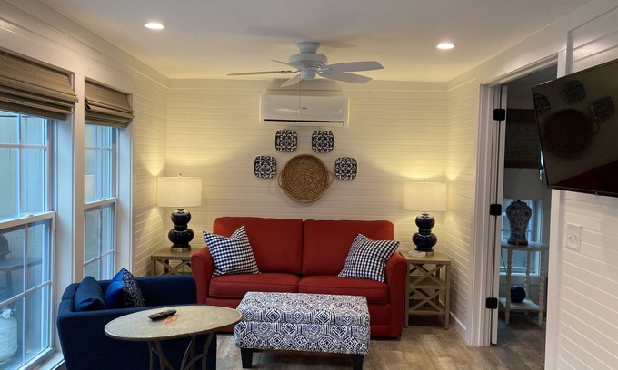 Saint Simons Island House | Beach Walk Bungalow 1Bedroom 1Bath, 4 blocks to the beach! Private Courtyard