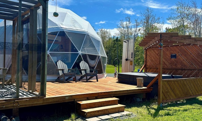 Pomquet Resort | Beachcomber Dome Luxury Waterfront Rental with Jacuzzi & Outdoor Shower