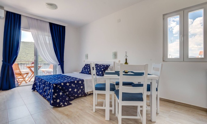 Bigovo Apartment | Beachfront 1 BR Apartment With Sea View